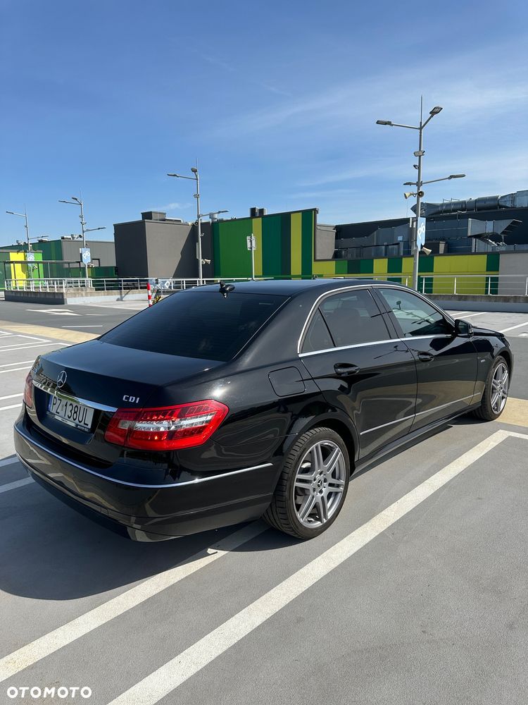 Mercedes-Benz Klasa E 220 CDI BlueEff Avantgarde - 4