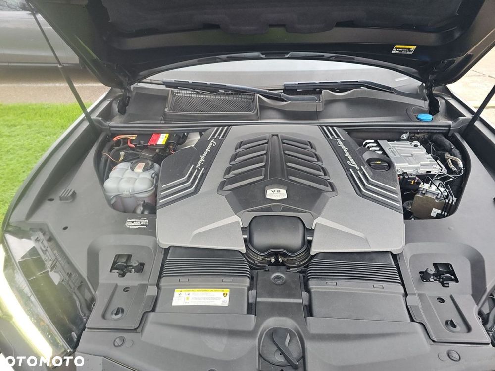 Lamborghini Urus - 8