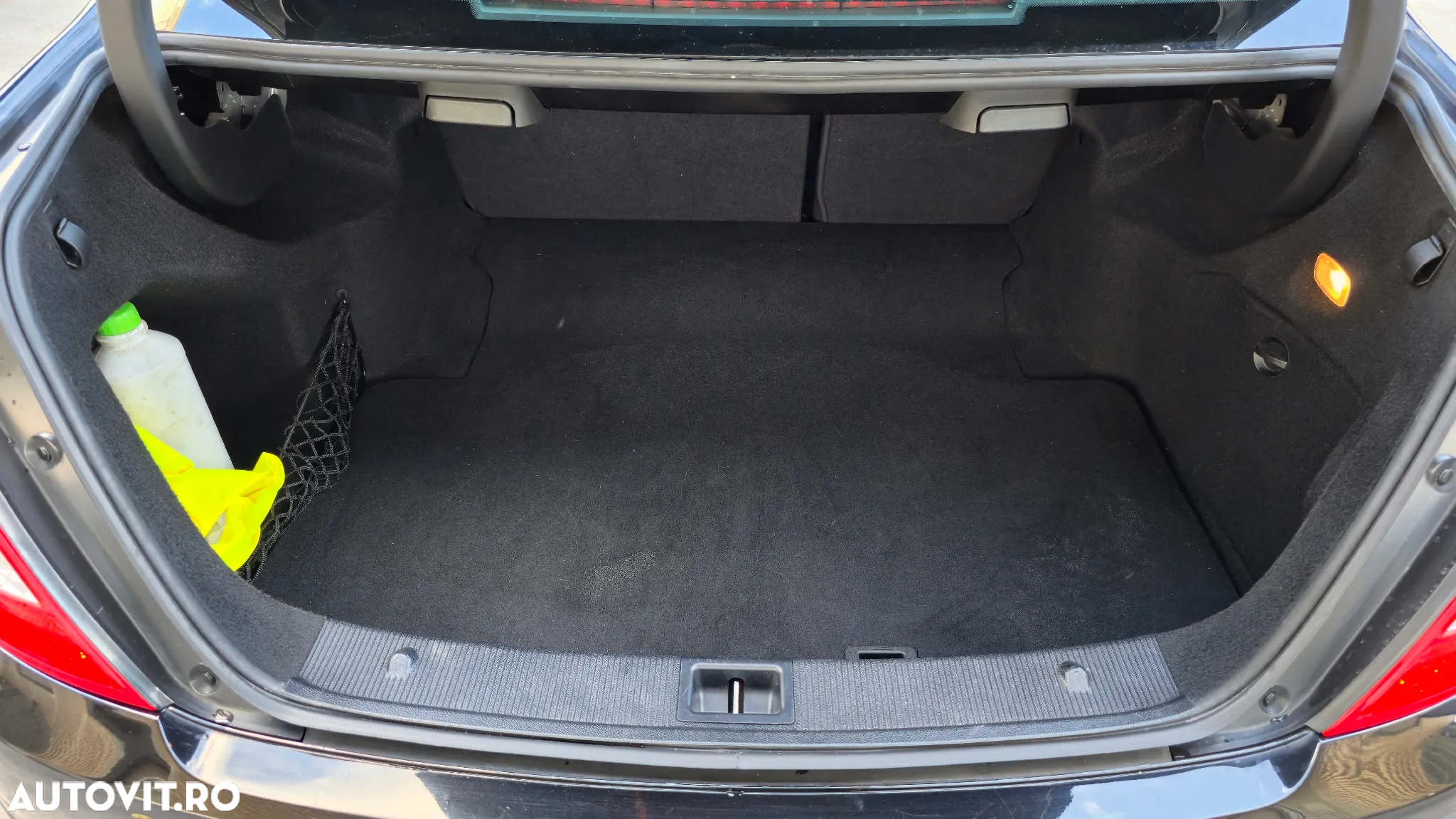 Mercedes-Benz C 200 T (BlueEFFICIENCY) Elegance - 12