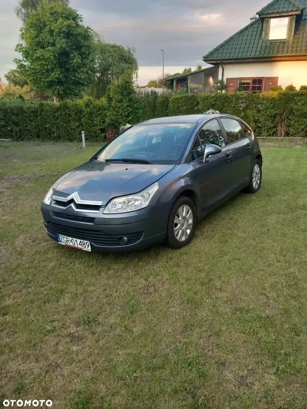 Citroën C4 1.6 16V Confort - 1