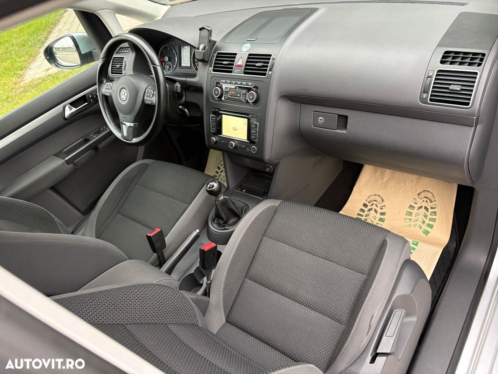 Volkswagen Touran 2.0 TDI DPF Comfortline - 14