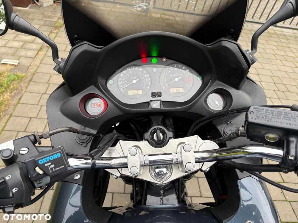 Honda CBF - 4