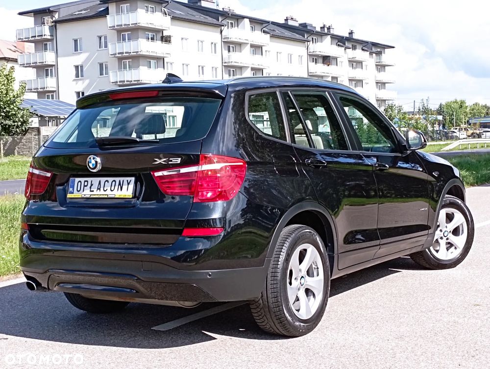 BMW X3 xDrive20i Advantage - 16