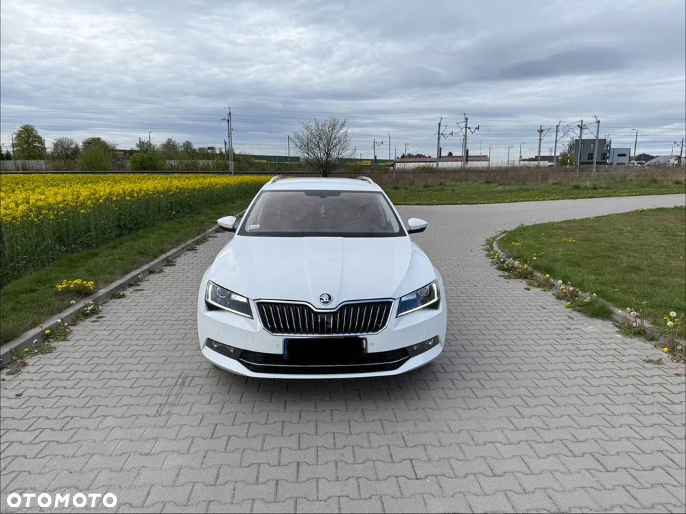 Skoda Superb 1.8 TSI Ambition DSG - 6