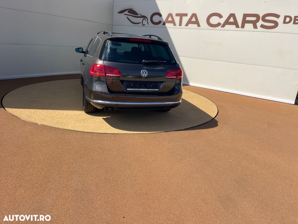 Volkswagen Passat 2.0 TDI BlueMotion Technology Comfortline - 12