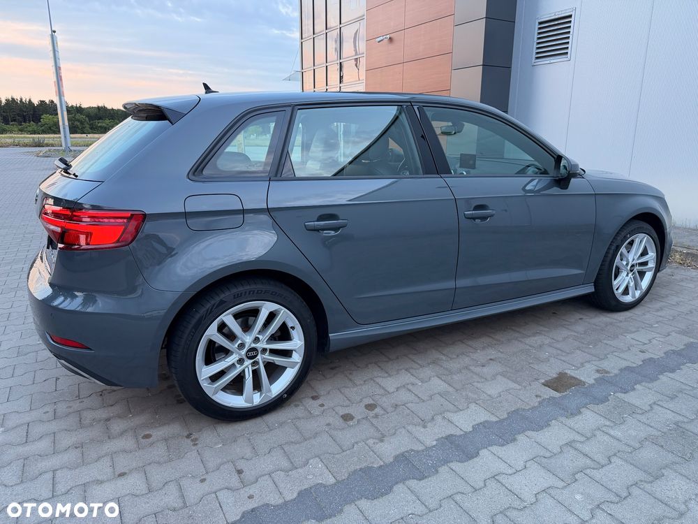 Audi A3 Sportback 40 e-tron S tronic sport - 9