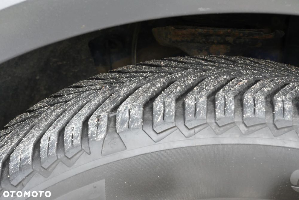 Volkswagen Tiguan - 33