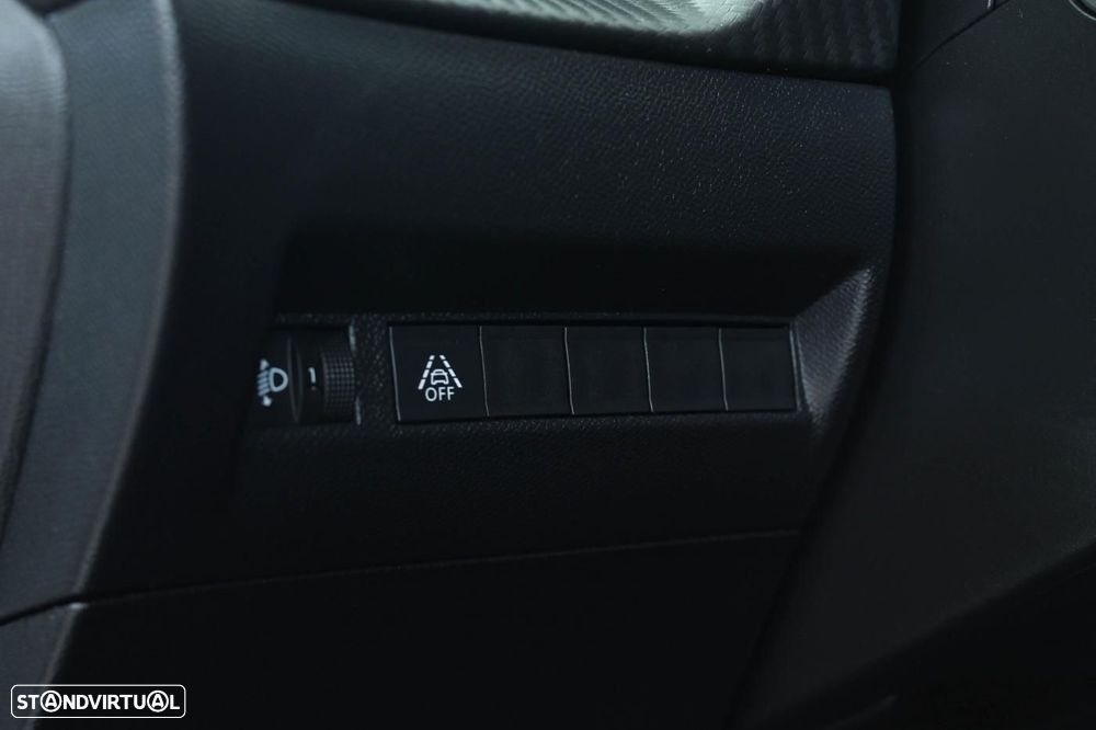 Peugeot 208 1.2 PureTech Active - 30