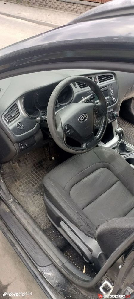 Kia Ceed - 8