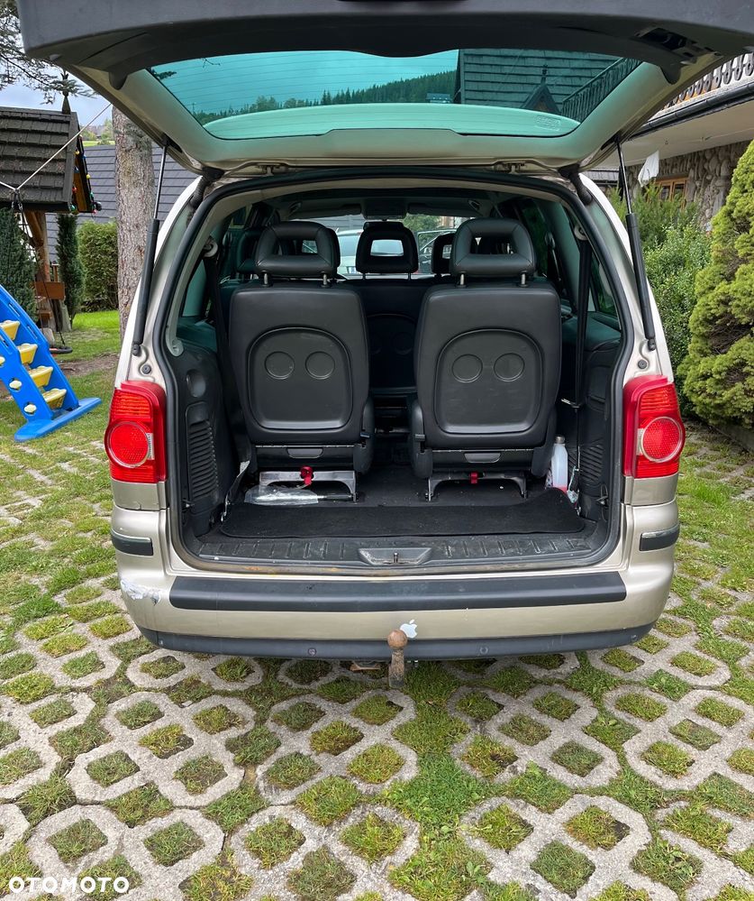 Volkswagen Sharan 1.9 TDI Highline 4Mot - 5