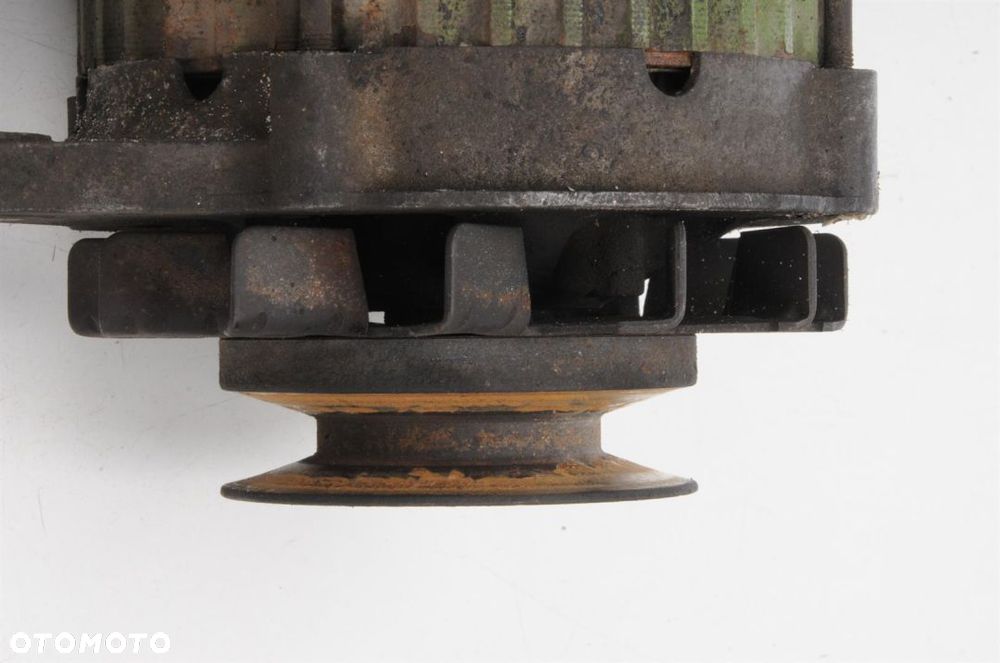 ISUZU TROOPER III 3.0 DTI ALTERNATOR - 2