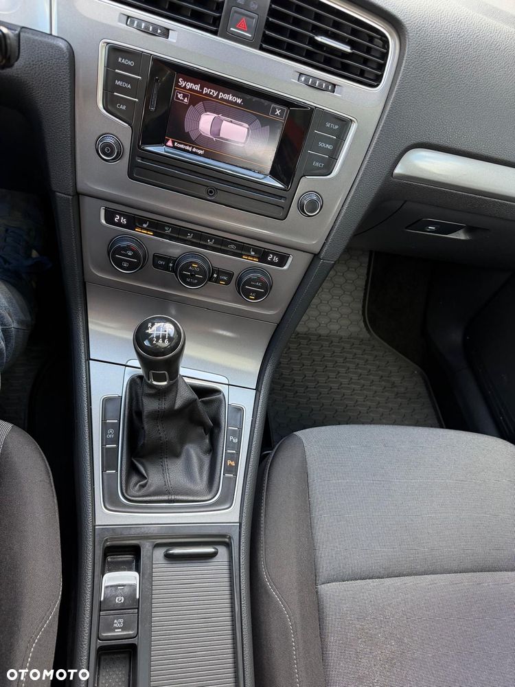 Volkswagen Golf 1.2 TSI BlueMotion Technology Comfortline - 18