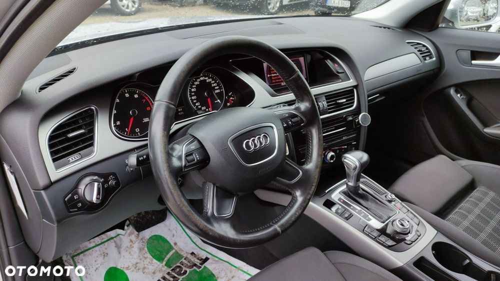 Audi A4 Avant - 32