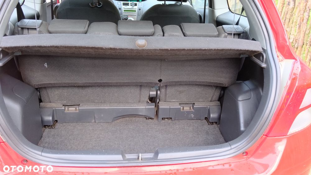 Toyota Yaris - 5