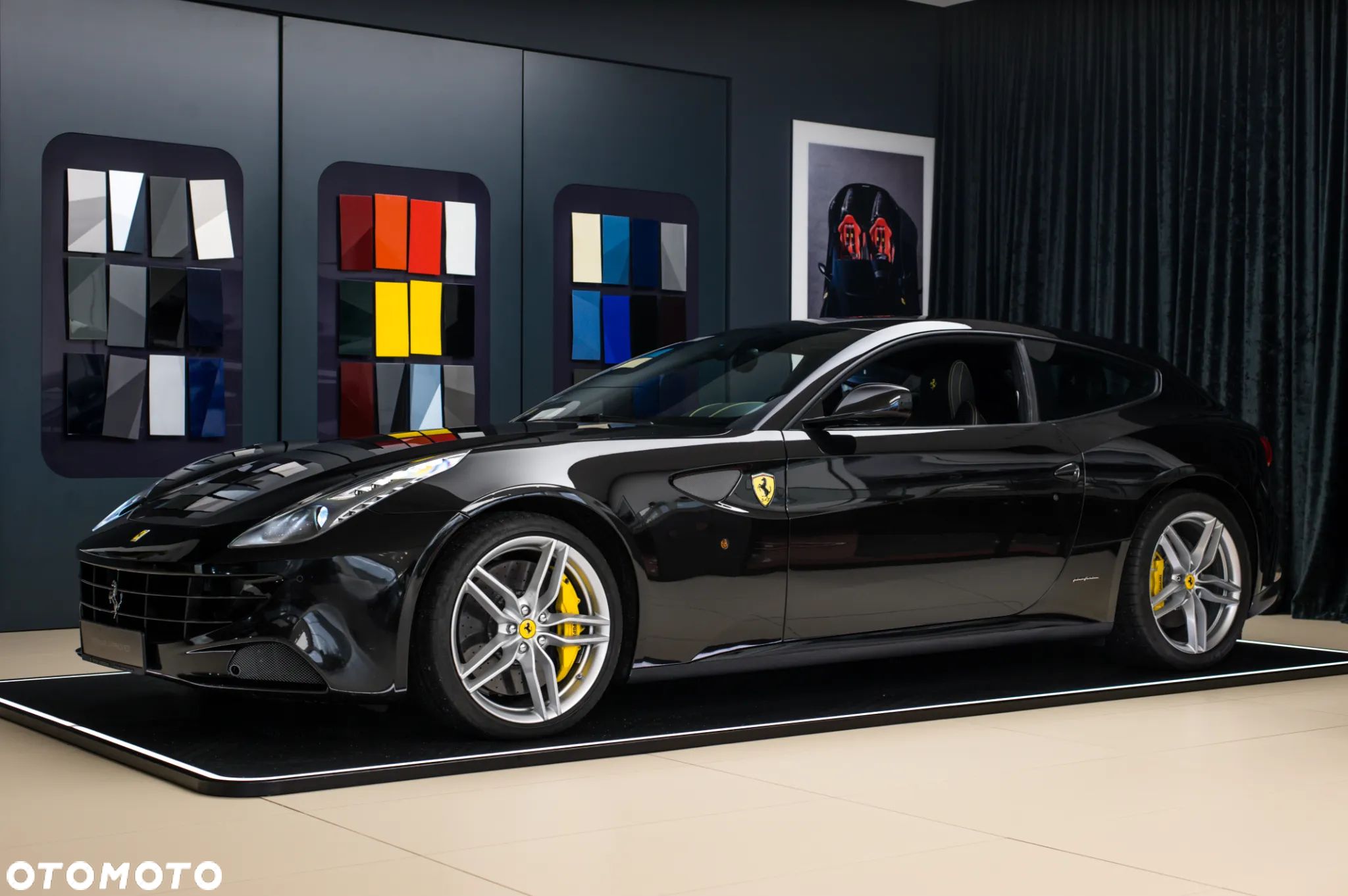 Ferrari FF Standard - 1