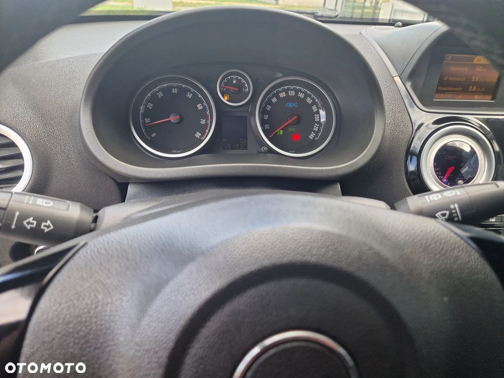 Opel Corsa 1.6 Turbo OPC - 21