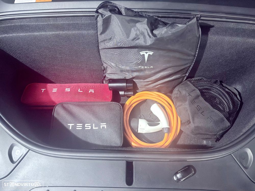 Tesla Model X 100D - 31