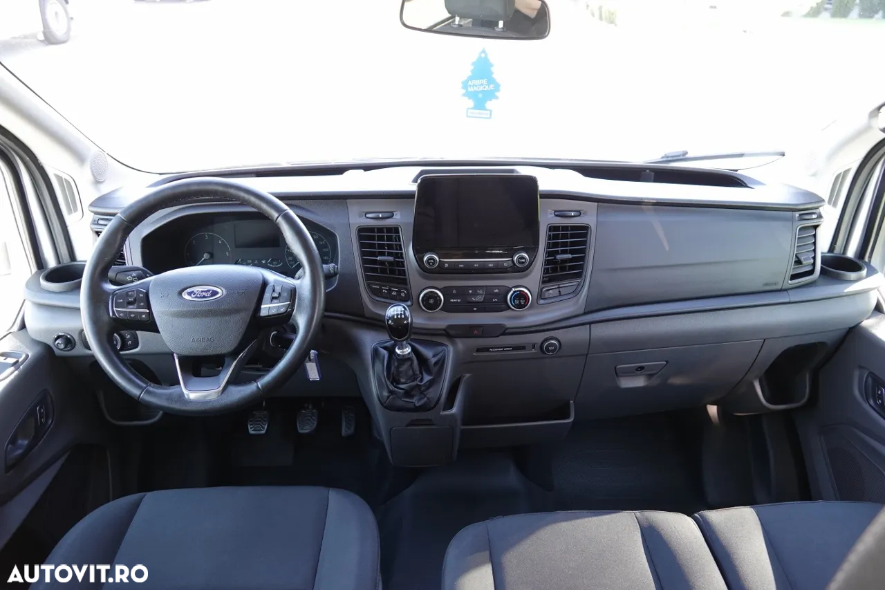 Ford TRANSIT / 6 locuri + Acces scaun cu rotile / Pentru persoane cu dizabilități / 2021 / DUPĂ CONTRACTUL DE SERVICE - 21