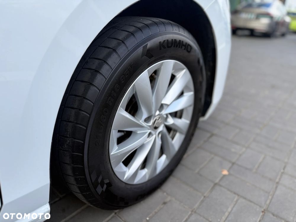 Skoda Superb 2.0 TDI SCR Essence DSG - 13