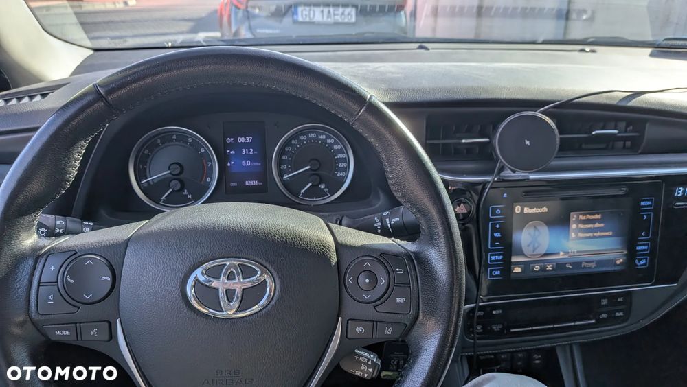 Toyota Corolla - 8