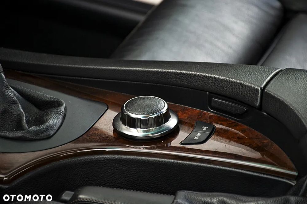 BMW Seria 5 530d - 27