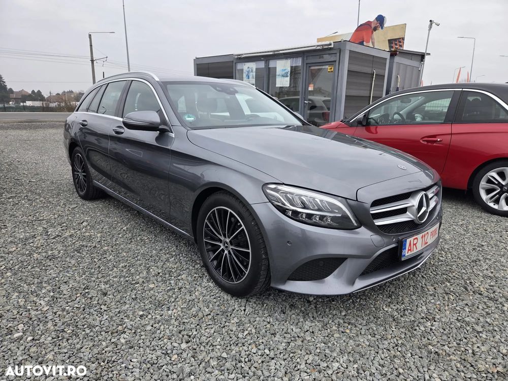 Mercedes-Benz C 220 d 4Matic T 9G-TRONIC Avantgarde - 3