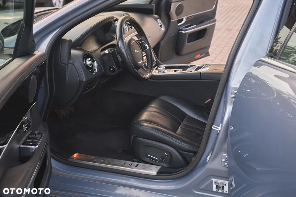 Jaguar XJ 3.0 V6 S Premium Luxury - 19