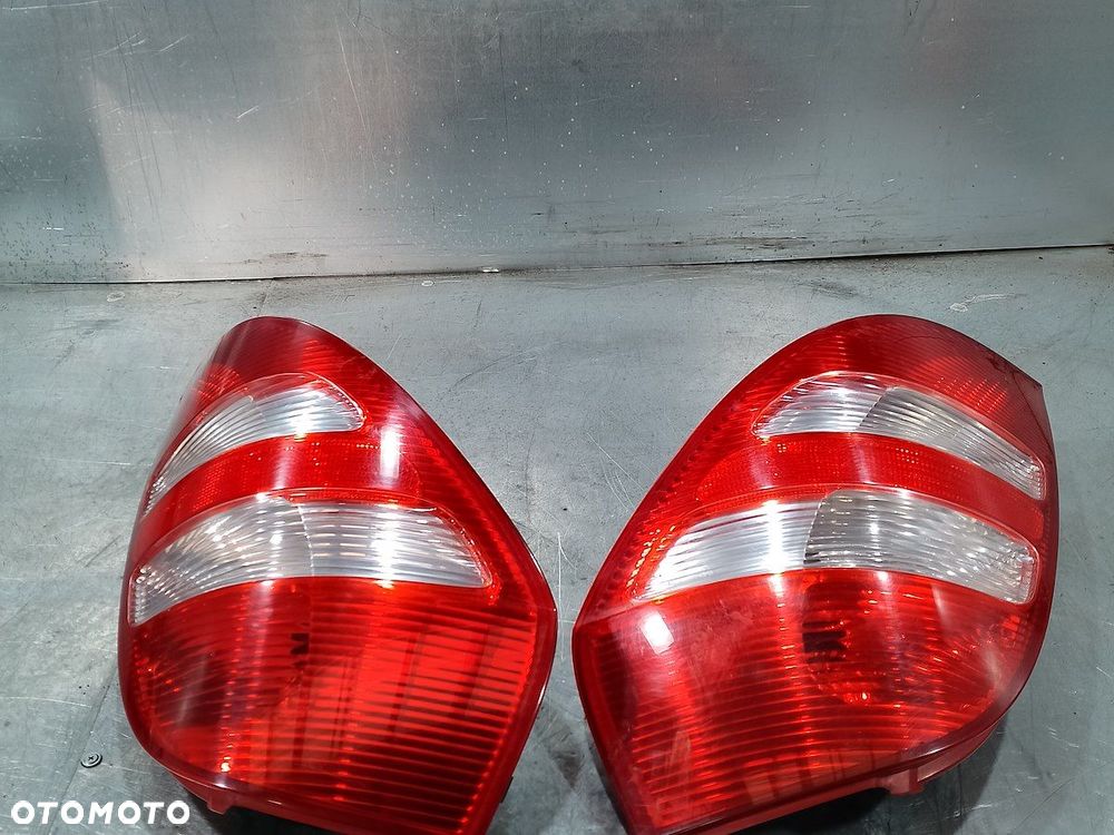 LAMPY TYŁ KOMPLET MERCEDES-BENZ W169 A1698200464R   A1698200364L HATCHBACK - 1
