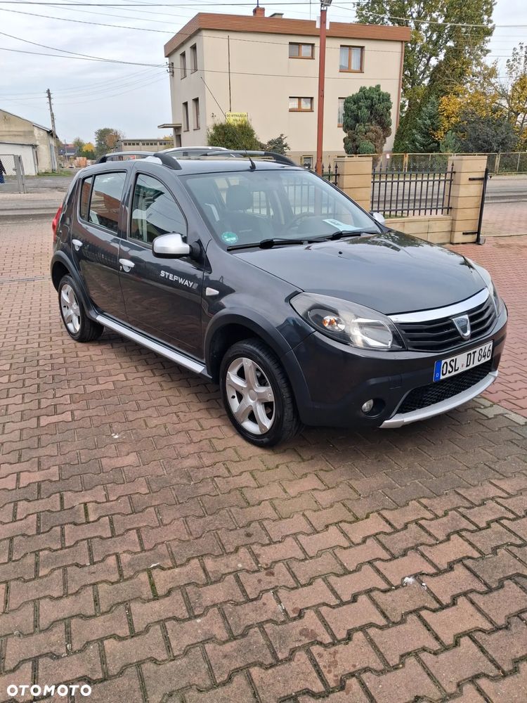 Dacia Sandero 1.6 16V Hi-Flex - 6