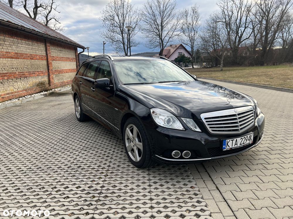 Mercedes-Benz Klasa E 250 CDI DPF BlueEFFICIENCY Automatik Elegance - 1