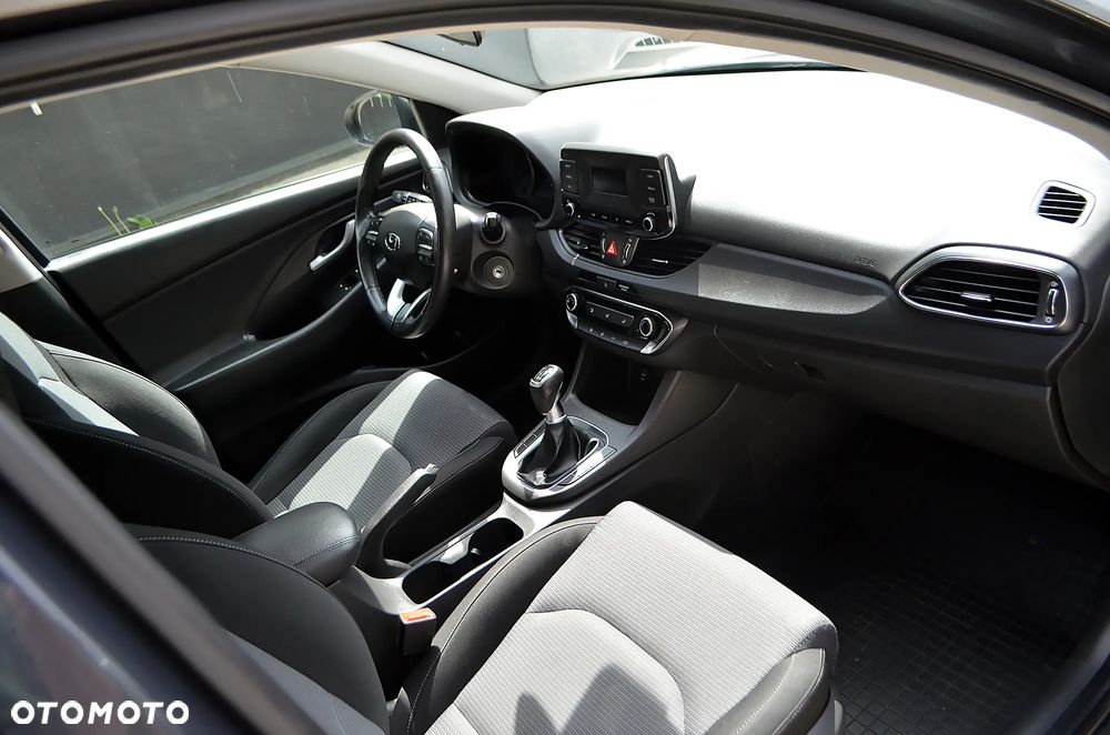 Hyundai i30 1.5 DPI Modern - 13