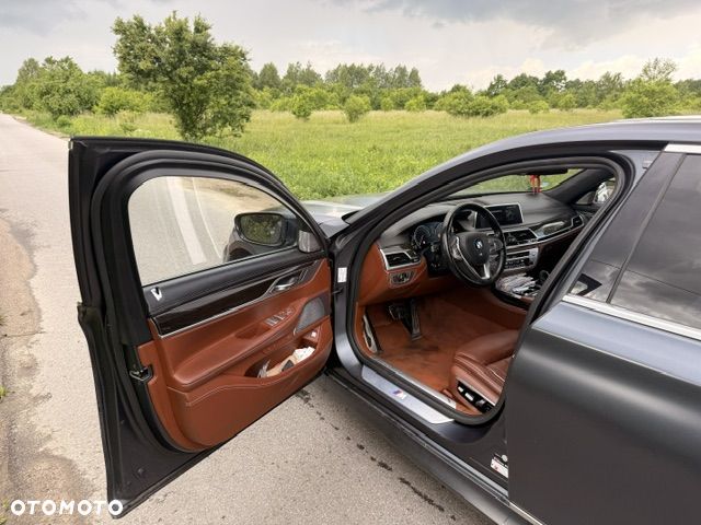 BMW Seria 7 - 6