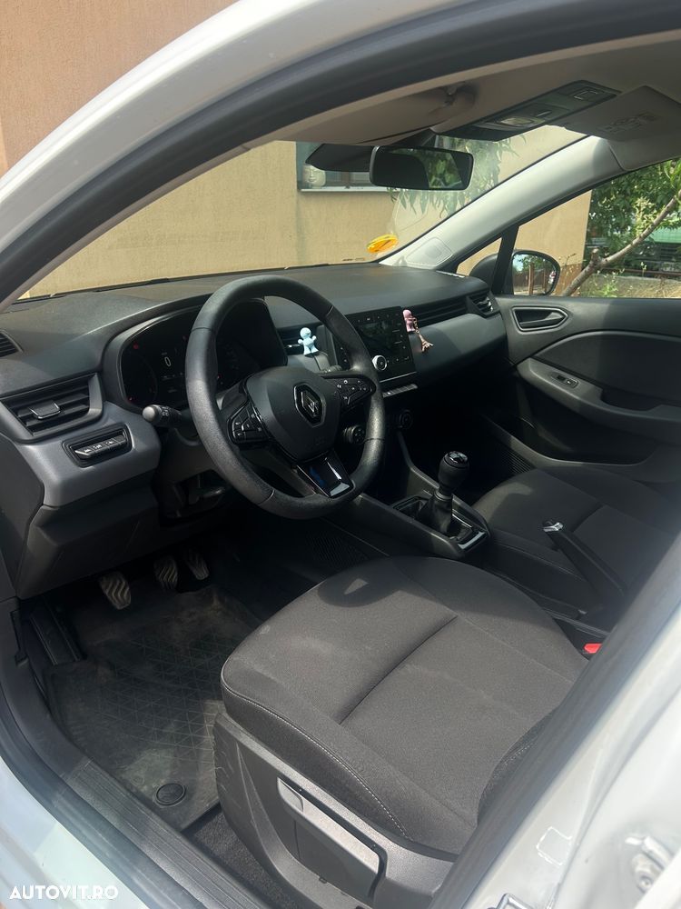 Renault Clio - 6