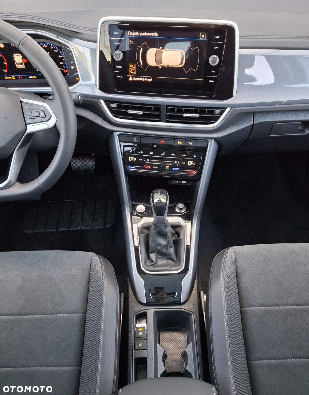 Volkswagen T-Roc - 21