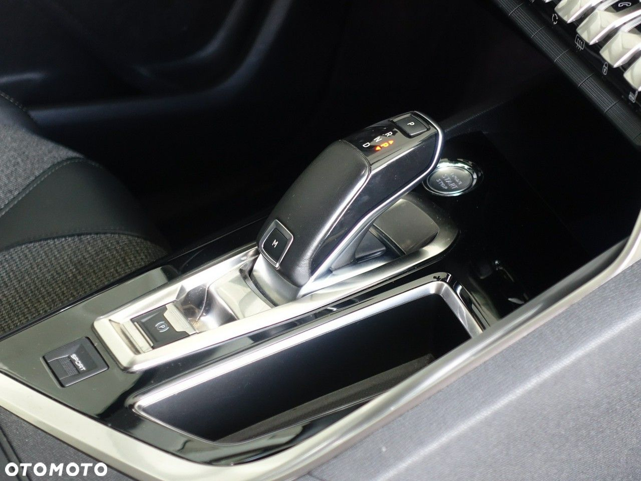 Peugeot 3008 - 21