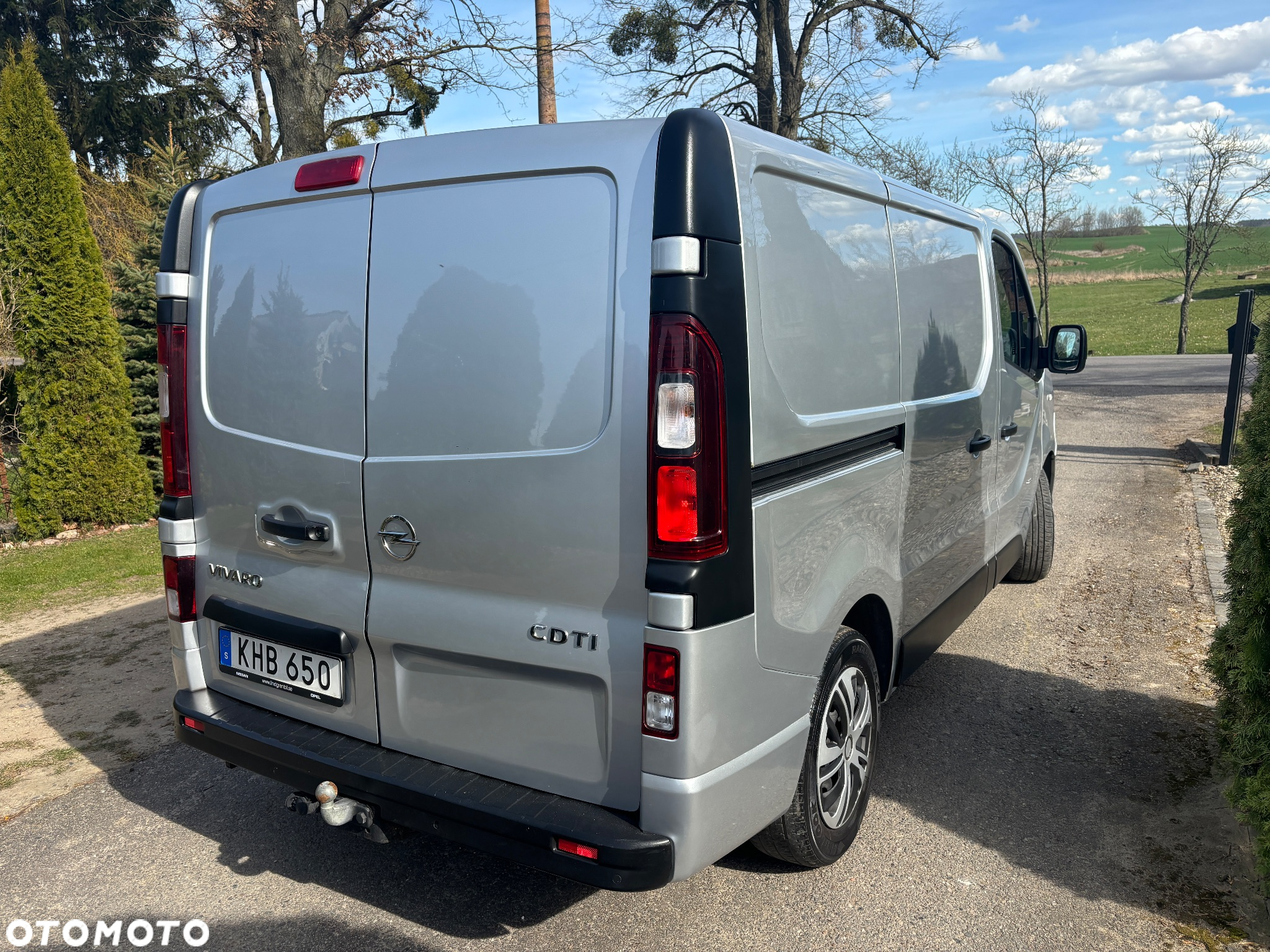 Opel Vivaro - 8