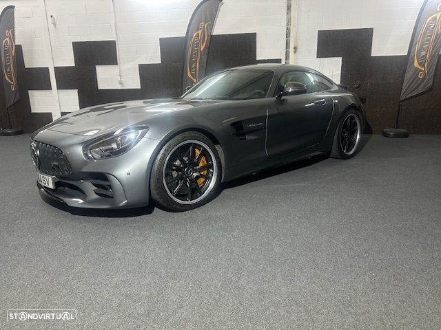 Mercedes-Benz AMG GT R - 11