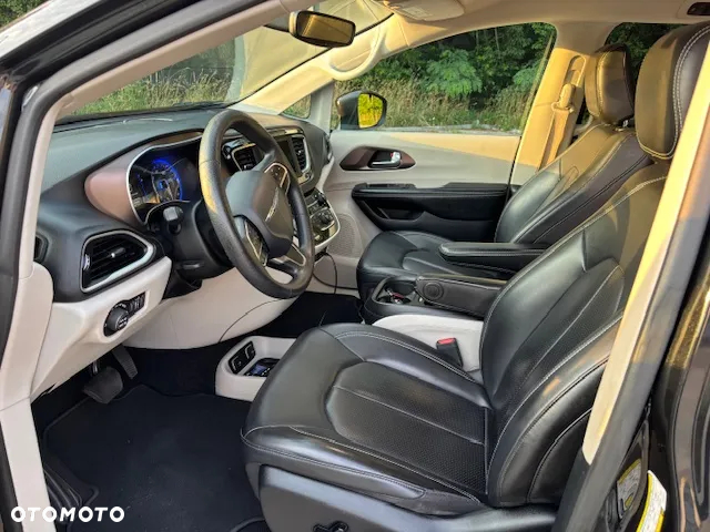 Chrysler Voyager - 13