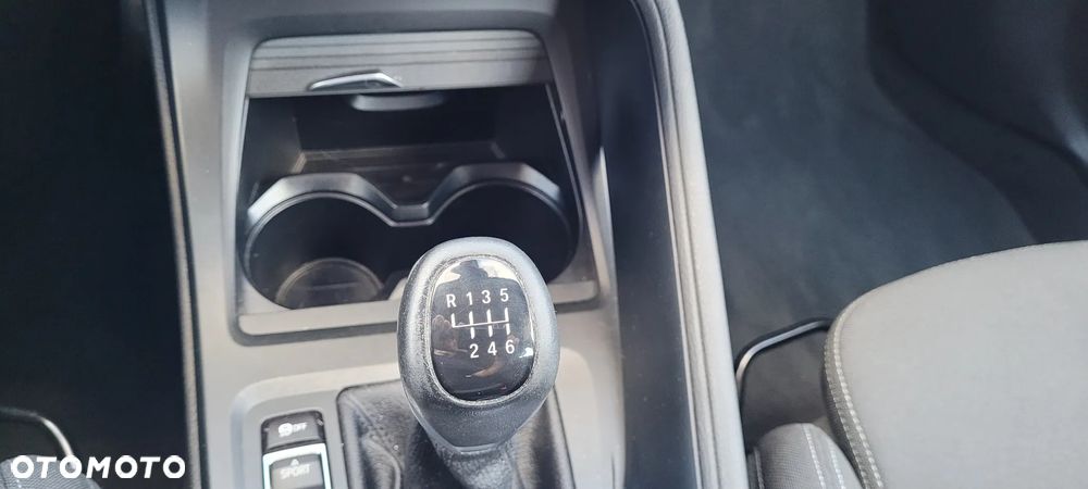 BMW X1 sDrive18d xLine - 32