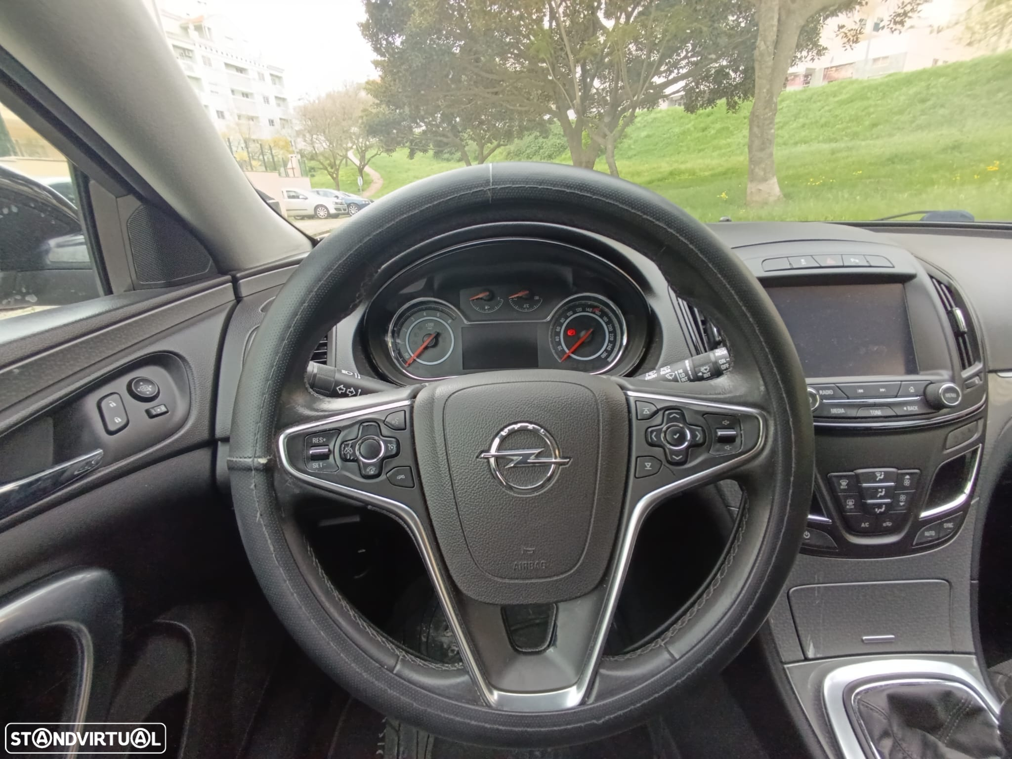 Opel Insignia Sports Tourer 1.6 CDTi Executive S/S - 19
