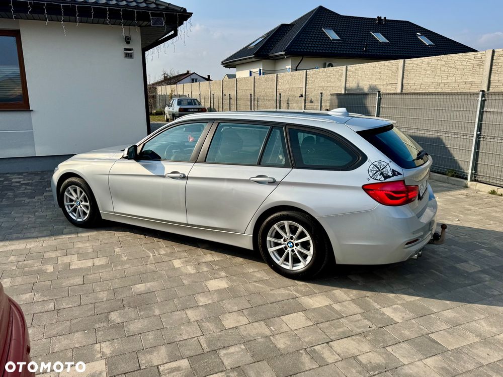 BMW Seria 3 320d Edition Luxury Line Purity - 16