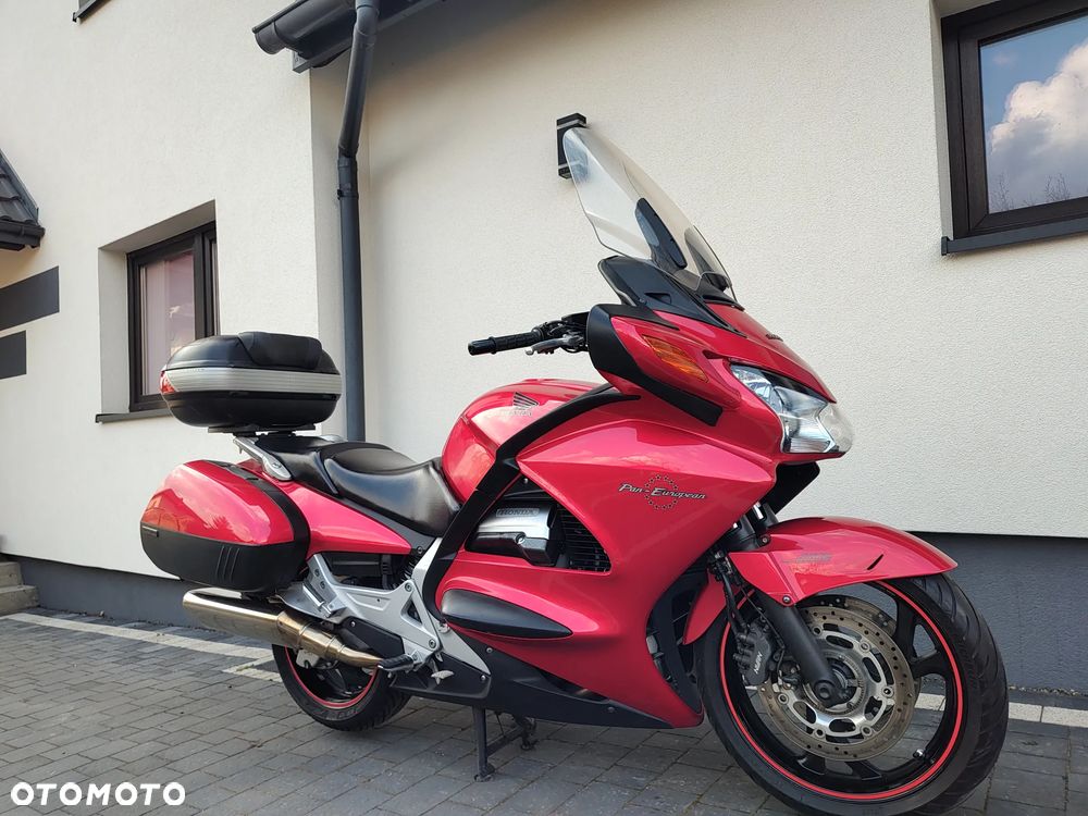 Honda ST - 2