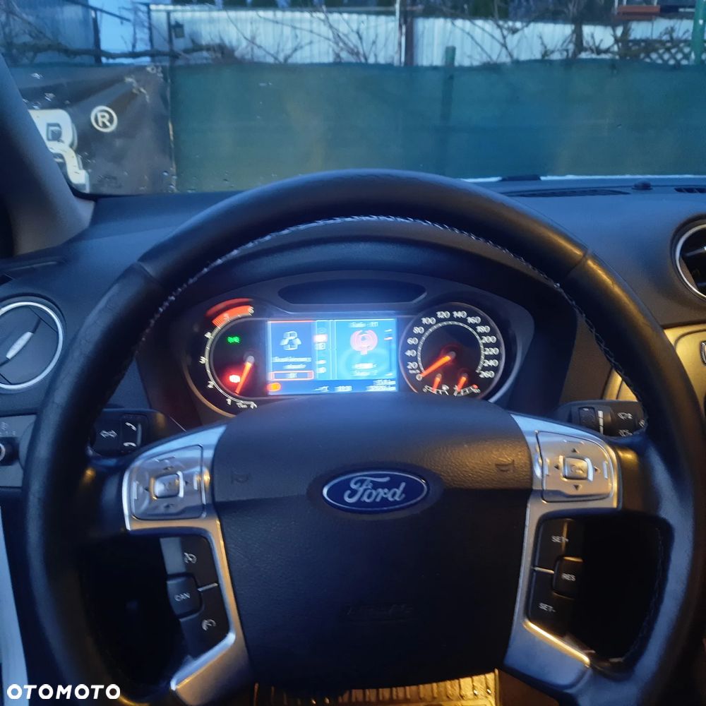 Ford Mondeo 2.0 TDCi Ambiente - 15