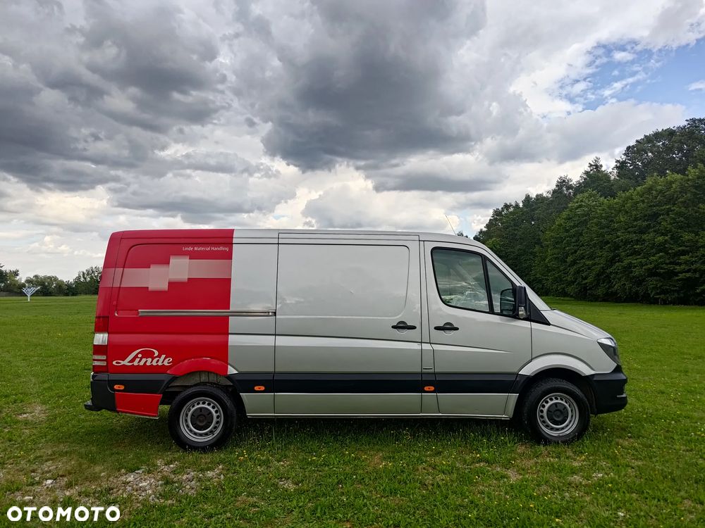 Mercedes-Benz Sprinter - 5
