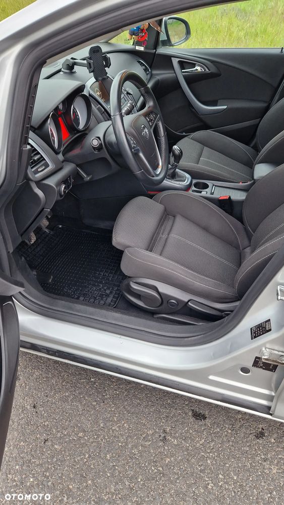 Opel Astra 1.4 Turbo - 8