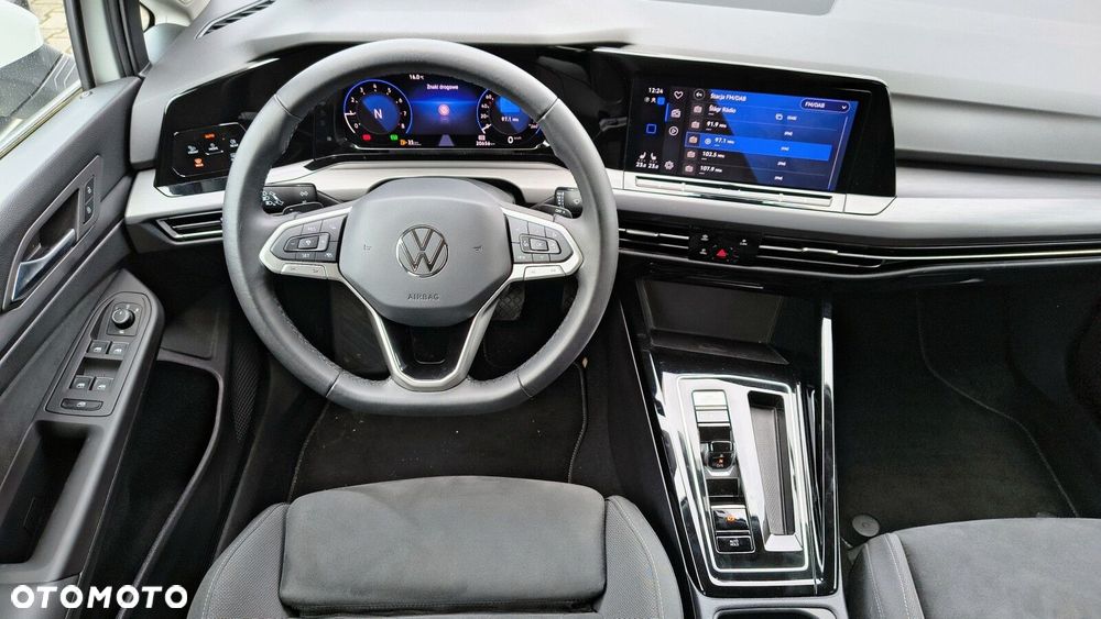 Volkswagen Golf 1.5 eTSI EVO Style DSG - 10