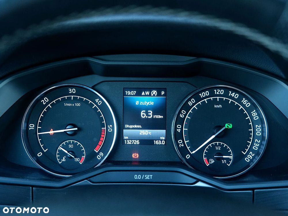 Skoda Superb 2.0 TDI Style DSG - 19