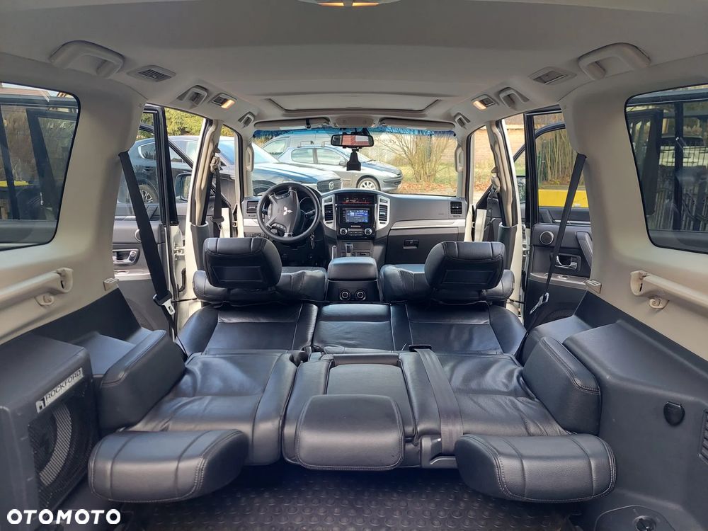 Mitsubishi Pajero 3.2 DID Instyle - 11