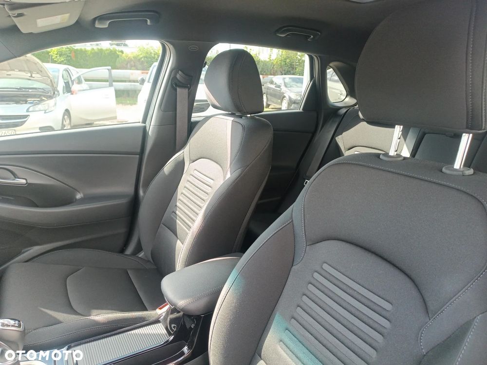 Hyundai i30 1.5 T-GDI 48V Smart - 10