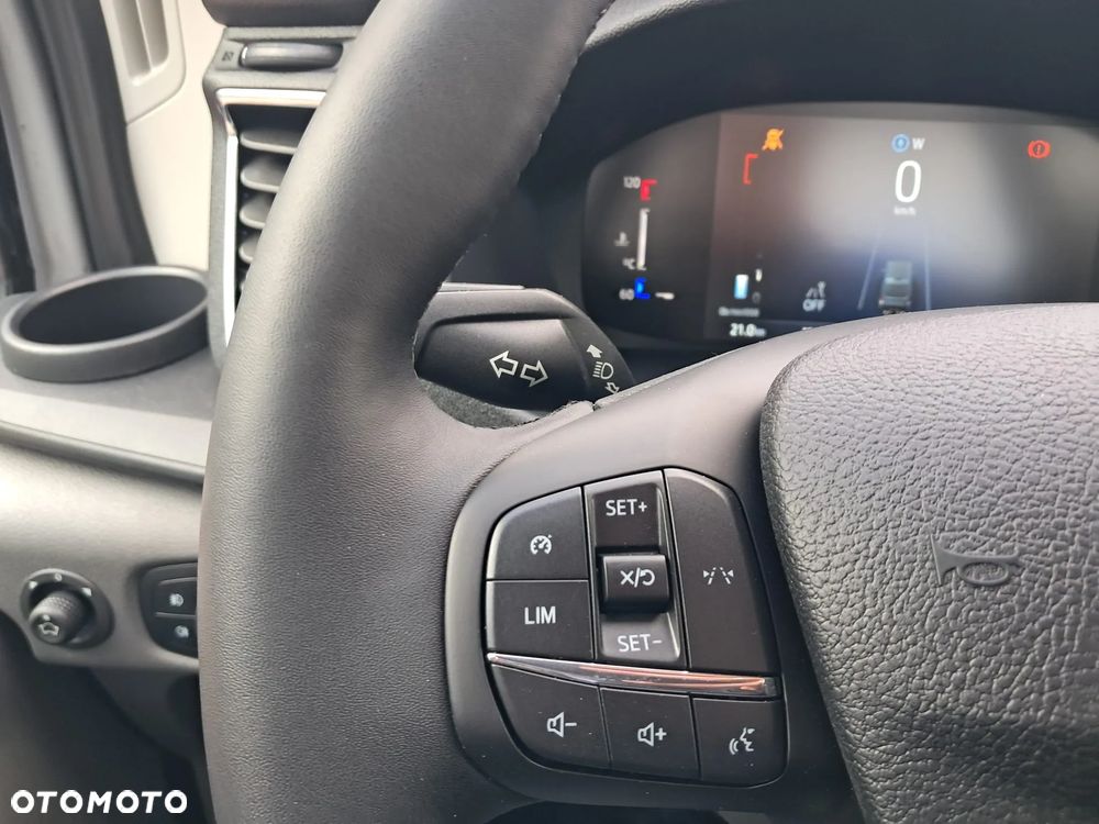 Ford Transit - 18